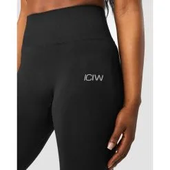 ICANIWILL Define Seamless Scrunch Tights, Black 11 ICANIWILL Define Seamless Scrunch Tights, Black -Udstyr og tilbehør butik 13037 001R ICIW Define Seamless Scrunch Tights Black 04 juli22