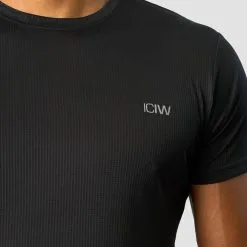 ICANIWILL Ultimate Training Tee, Black 8 ICANIWILL Ultimate Training Tee, Black -Udstyr og tilbehør butik 13114 001R ICANIWILL Ultimate Training Tee Black 03 1122