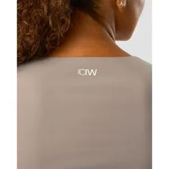 ICANIWILL Nimble Soft T-shirt, Greige -Udstyr og tilbehør butik 13140 200R ICANIWILL Nimble Soft T shirt Greige 03 dec22