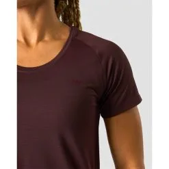 ICANIWILL Stride T-shirt, Burgundy 51 ICANIWILL Stride T-shirt, Burgundy -Udstyr og tilbehør butik 13211 006R ICIW Stride T shirt Burgundy 05 feb23 1