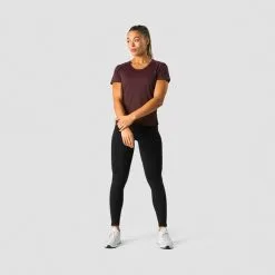 ICANIWILL Stride T-shirt, Burgundy 54 ICANIWILL Stride T-shirt, Burgundy -Udstyr og tilbehør butik 13211 006R ICIW Stride T shirt Burgundy 08 feb23 1