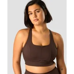 ICANIWILL Stride Sports Bra, Dark Brown -Udstyr og tilbehør butik 13216 284R ICIW Stride Sports Bra Dark Brown 06 feb23 2