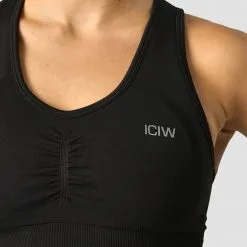 ICANIWILL Rush Seamless Sports Bra, Black -Udstyr og tilbehør butik 13218 001R ICANIWILL Rush Seamless Sports Bra Black 0223 4