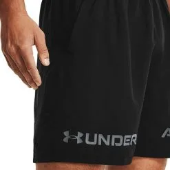 Under Armour UA Woven Graphic WM Short, Black -Udstyr og tilbehør butik 1361433 001R Under Armour UA Woven Graphic WM Short Black 03 0221