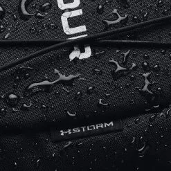 Under Armour UA Hustle Sport Backpack, Black/Silver -Udstyr og tilbehør butik 1364181 001.MASTER Under Armour UA Hustle Sport Backpack Black Silver 06 0222