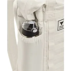 UA Project Rock Box Duffel Backpack, Ivory -Udstyr og tilbehør butik 1364189 130.MASTER UA Project Rock Box Duffel Backpack Ivory 06 jan23 1