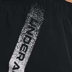 Under Armour UA Woven Graphic Shorts, Black/White -Udstyr og tilbehør butik 1370388 001R UA Woven Graphic Shorts Black White 03 0822