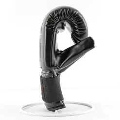 UFC Bag Gloves, Black 15 UFC Bag Gloves, Black -Udstyr og tilbehør butik 373807R UFC Bag Gloves Black 04 nov20
