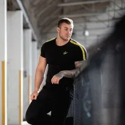 Gorilla Wear Chester T-Shirt, Black/Yellow -Udstyr og tilbehør butik 909532000R Gorilla Wear Chester T Shirt BlackYellow juli20 06 1