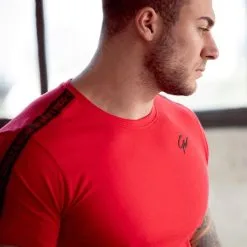 Gorilla Wear Chester T-Shirt, Black/Yellow -Udstyr og tilbehør butik 909535000R Gorilla Wear Chester T Shirt RedBlack juli20 05