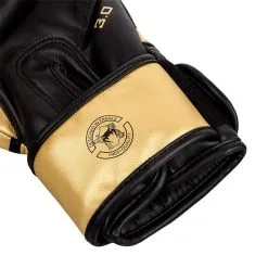 Venum Challenger 3.0 Boxing Gloves - Black/Gold 11 Venum Challenger 3.0 Boxing Gloves - Black/Gold -Udstyr og tilbehør butik VENUM 03525 126 R Venum Challenger 3.0 Boxing Gloves Black Gold 05 1020