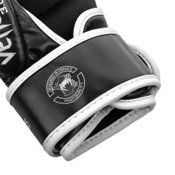 Sparring Gloves Venum Challenger 3.0 - Black/White -Udstyr og tilbehør butik VENUM 03541 108 R Venum Sparring Gloves Venum Challenger 3.0 Black White 05 1020