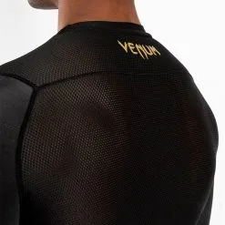Venum G-Fit Rashguard, Long Sleeves, Black/Gold -Udstyr og tilbehør butik VENUM 03726 126R Venum G Fit Rashguard Long Sleeves Black Gold 05 0522