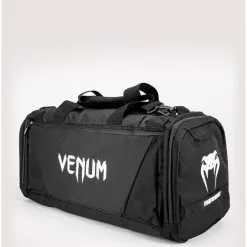 Venum Trainer Lite Evo Sports Bag, Black/Black -Udstyr og tilbehør butik VENUM 03830 108 Venum Trainer Lite Evo Sports Bag BlackWhite 04 maj2