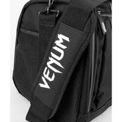 Venum Trainer Lite Evo Sports Bag, Black/White -Udstyr og tilbehør butik VENUM 03830 108 Venum Trainer Lite Evo Sports Bag BlackWhite 09 maj2 1