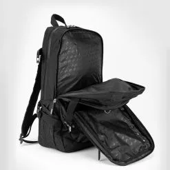 Venum Challenger Pro Evo BackPack, Black/Black -Udstyr og tilbehør butik VENUM 03832 108 Venum Challenger Pro Evo BackPack BlackWhite 06 maj22