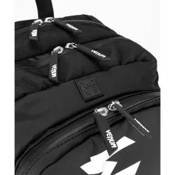 Venum Challenger Pro Evo BackPack, Black/White -Udstyr og tilbehør butik VENUM 03832 108 Venum Challenger Pro Evo BackPack BlackWhite 08 maj22 2