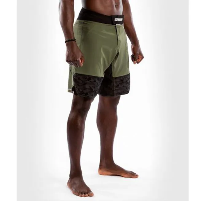 Venum Light 4.0 Fightshort, Khaki/Silver 6 Venum Light 4.0 Fightshort, Khaki/Silver - Billede 4
