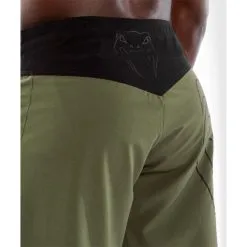 Venum Light 4.0 Fightshort, Khaki/Silver 17 Venum Light 4.0 Fightshort, Khaki/Silver -Udstyr og tilbehør butik VENUM 04263 578R Venum Light Fightshort KhakiSilver 07 maj22