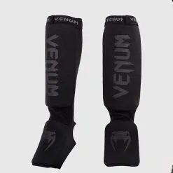 Venum Kontact Shin Guards, Black/White -Udstyr og tilbehør butik VENUM 0480 114 Venum Kontact Shin guards BlackBlack 02 maj22