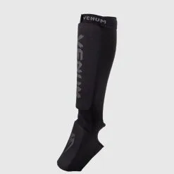 Venum Kontact Shin Guards, Black/White -Udstyr og tilbehør butik VENUM 0480 114 Venum Kontact Shin guards BlackBlack 03 maj22