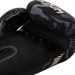 Venum Impact Boxing Gloves, Dark Camo/Sand -Udstyr og tilbehør butik venum 03284 497r venum impact boxing gloves dark camo sand 3